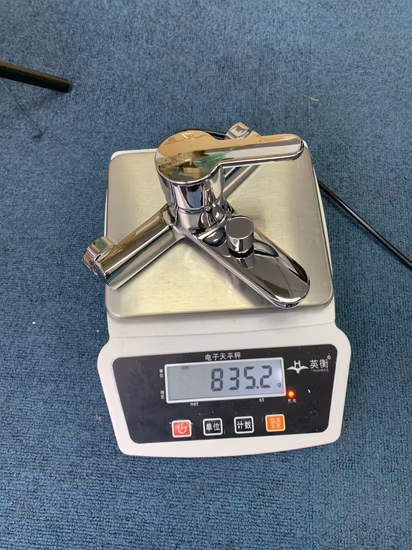 Louças sanitárias banheiro banheira misturador torneira de chuveiro torneira de água Ty-Hz003